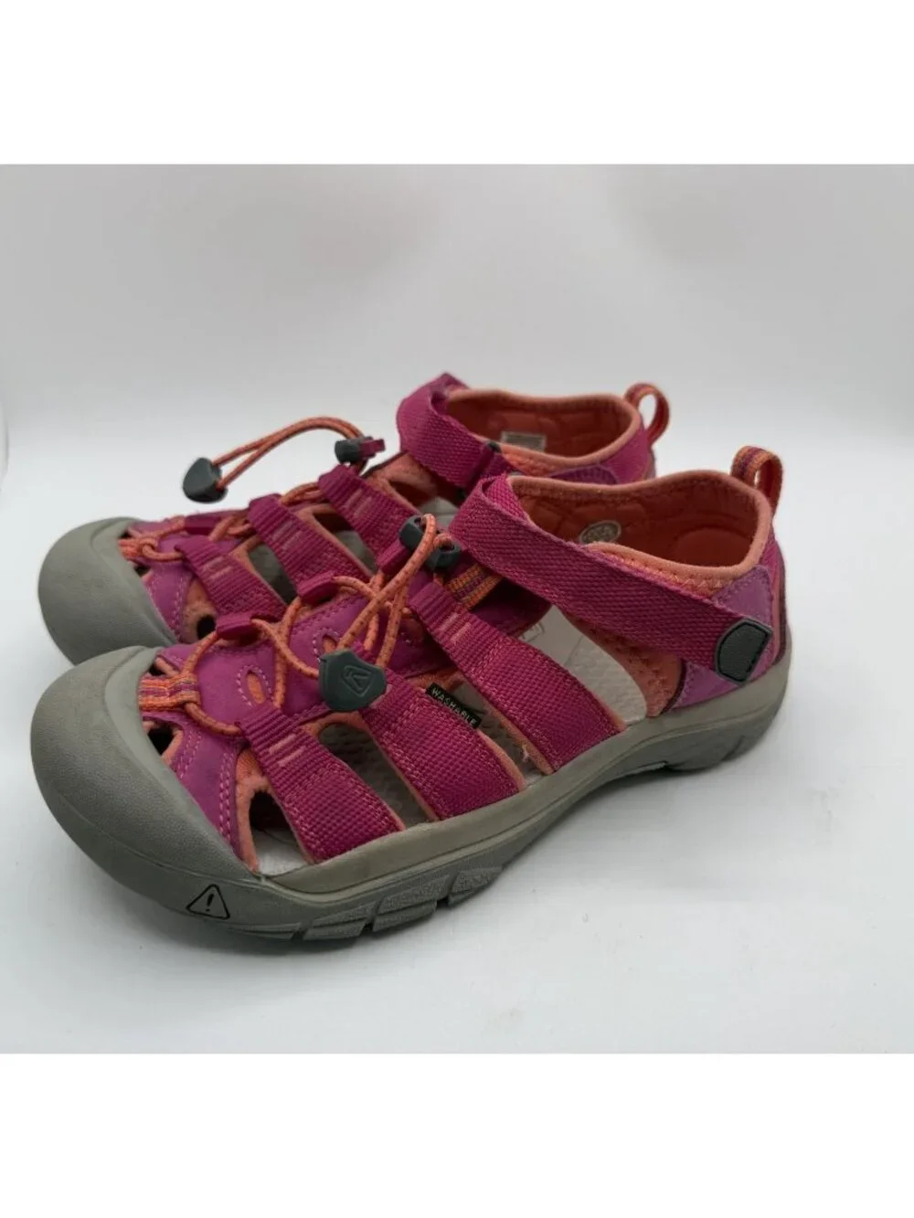 Keen Kids' Newport H2 Water Sandals Size 4 Very Berry Closed Toe Hybrid Shoes